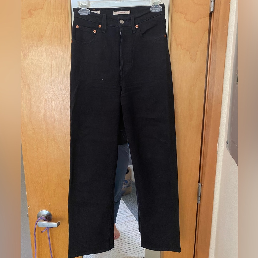 Levi’s Black Denim Ribcage Straight Jeans